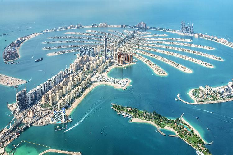 Dubai Dubai has it all, whether it’s a city stopover, or a beach holiday, you can certainly find the perfect play to stay in Dubai.